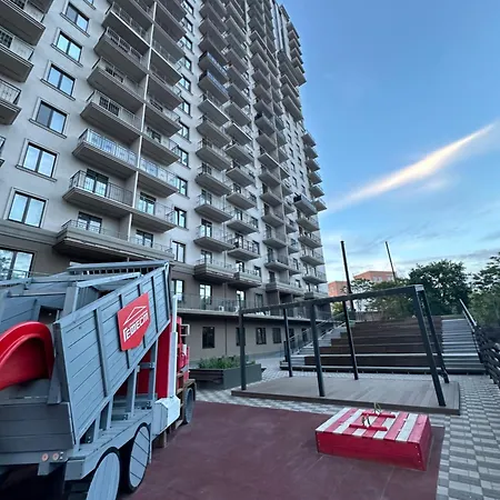 아파트 Loft With Balcony *